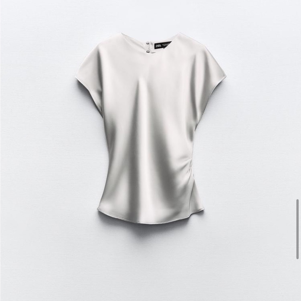 New with tags beautiful satin top